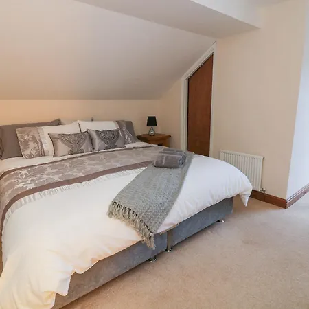 Holiday home Hill Bank *